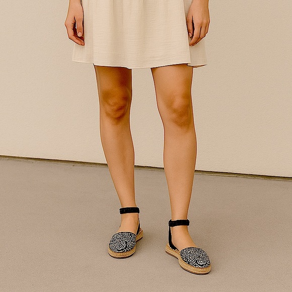 Talbots Shoes - NWT! Talbots Izzy Ankle Braid Espadrilles Sandals